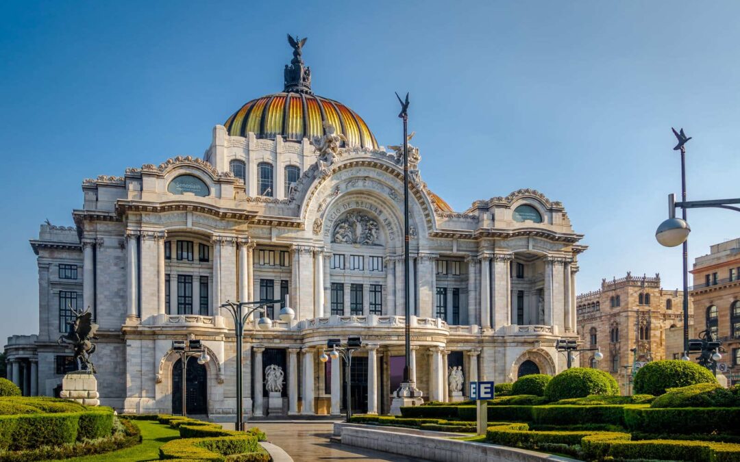 Ciudad de México: Capital de Contrastes, Reflejo de una Nación